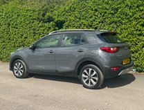 Kia Stonic 1.0 T-GDi 2 SUV 5dr Petrol Manual Euro 6 (s/s) (99 bhp) 33