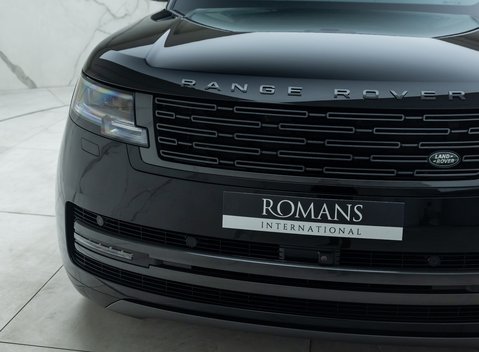 Land Rover Range Rover D350 AUTOBIOGRAPHY LWB 32