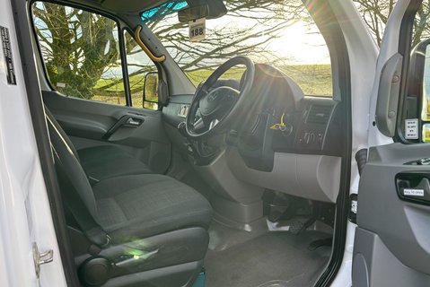 Mercedes-Benz Sprinter 519 4x4 14 Str Minibus - Air Con Con - Ex MOD 20