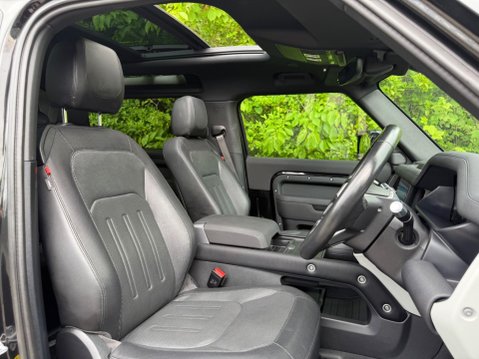 Land Rover Defender 3.0 D250 MHEV X-Dynamic S Auto 4WD Euro 6 (s/s) 3dr 3