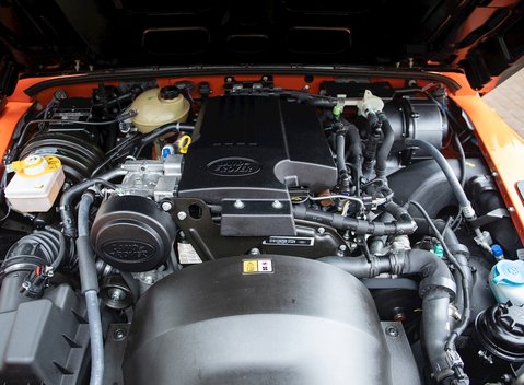 Land Rover Defender 110 Adventure Edition 29