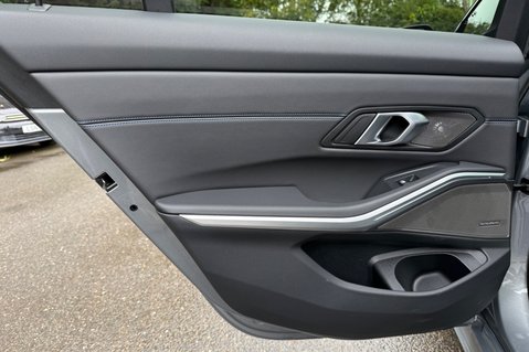BMW 3 Series 330E M SPORT -VAT Q -DRIVING ASSISTANT PRO -PAN ROOF -H/K -M PRO PACK 32