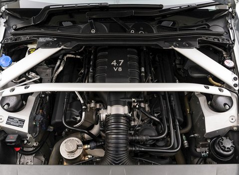 Aston Martin Vantage GT8 31