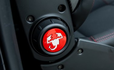 Abarth 695 Competizione 16