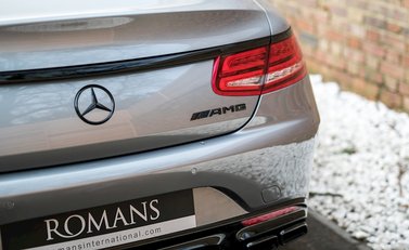 Mercedes-Benz S Class S63 Coupe 12