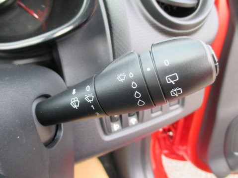 Renault Clio 1.2 16V Play Euro 6 5dr 32