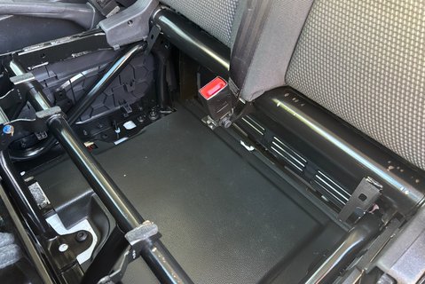 Ford Transit Custom 310 L1 105 ps Base Panel Van - Air Con 19