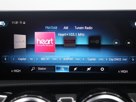 Mercedes-Benz A Class 1.5 A180d AMG Line (Premium Plus) 7G-DCT Euro 6 (s/s) 5dr 16