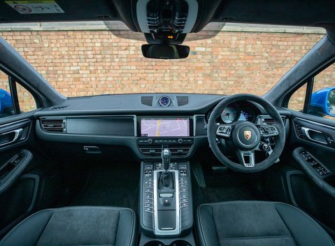 Porsche Macan GTS 18