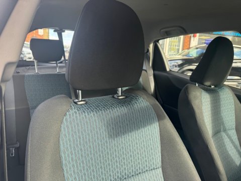 Toyota Yaris 1.33 Dual VVT-i TR Euro 5 5dr 34