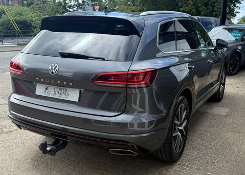 Volkswagen Touareg 3.0 TDI V6 R-Line SUV 5dr Diesel Tiptronic 4Motion Euro 6 (s/s) (286 ps) 6