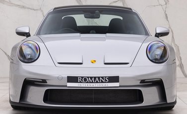 Porsche 911 (992) GT3 Touring 4