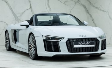 Audi R8 V10 Spyder 9