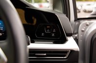 Volkswagen Golf LIFE TSI 11