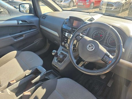 Vauxhall Zafira 1.6 16V Design Euro 5 5dr (SNav) 19