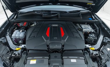 Audi SQ7 BLACK EDITION 36