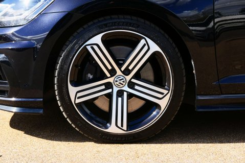 Volkswagen Golf 2.0 Golf R TSi 4Motion Semi-Auto 4WD 5dr 10