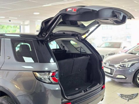 Land Rover Discovery Sport 2.0 TD4 SE Tech Auto 4WD Euro 6 (s/s) 5dr 46