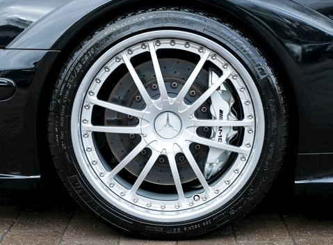 Mercedes-Benz CLK DTM AMG 10