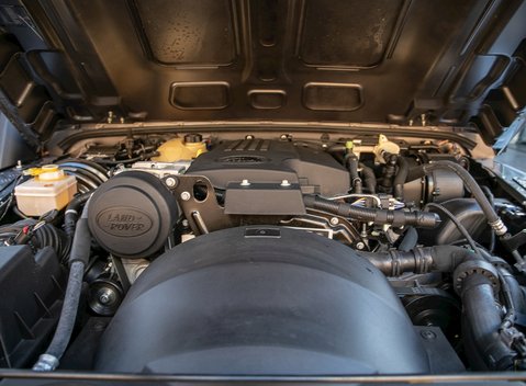 Land Rover Defender 90 TD XS Station Wagon 33