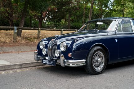Jaguar MKII 3.8 9