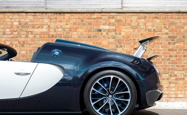 Bugatti Veyron Grand Sport Vitesse 32
