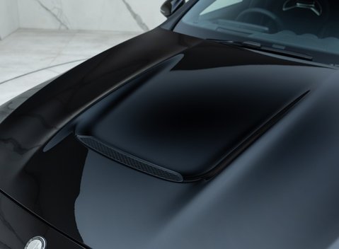 Mercedes-Benz C63 S AMG E Performance Estate Night Edition 33