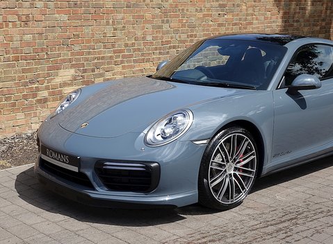 Porsche 911 (991) Turbo 6