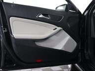 Mercedes-Benz GLA GLA 200 SPORT PREMIUM 43