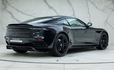 Aston Martin DBS Superleggera 3