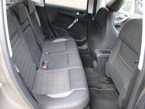 Peugeot 2008 1.6 BlueHDi Allure Euro 6 (s/s) 5dr 29