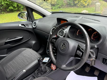 Vauxhall Corsa EXCITE AC 28