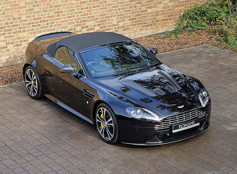 Aston Martin V12 Vantage Roadster 20