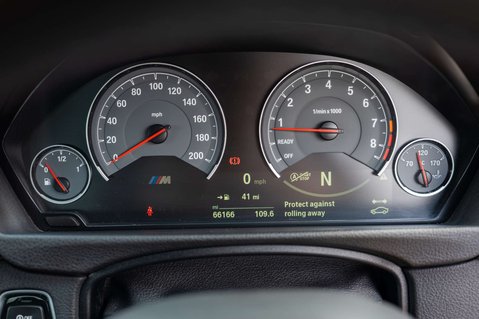 BMW M4 3.0 M4 Competition Edition Package Semi-Auto 2dr 30