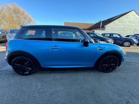 Mini Hatch COOPER SPORT 3