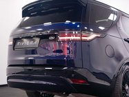 Land Rover Discovery 3.0 Discovery R-Dynamic SE D MHEV Auto 4WD 5dr 5