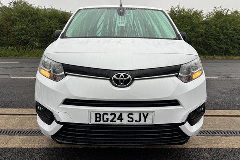 Toyota Proace City L1 Design 100 ps EAT8 Automatic Panel Van 13