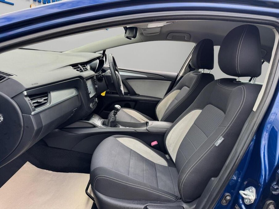 2016 Toyota Avensis — image 30