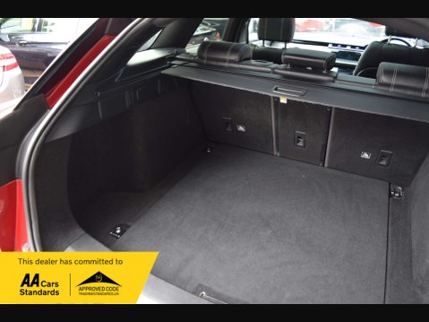 Land Rover Range Rover Velar 2.0 Range Rover Velar R-Dynamic S D240 Auto 4WD 5dr 39