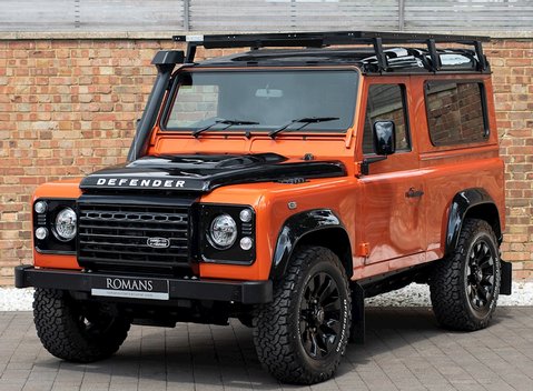 Land Rover Defender 90 Adventure Edition 6