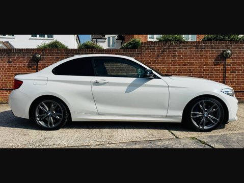 BMW 2 Series 3.0 M240i Coupe 2dr Petrol Auto Euro 6 (s/s) (340 ps) 4