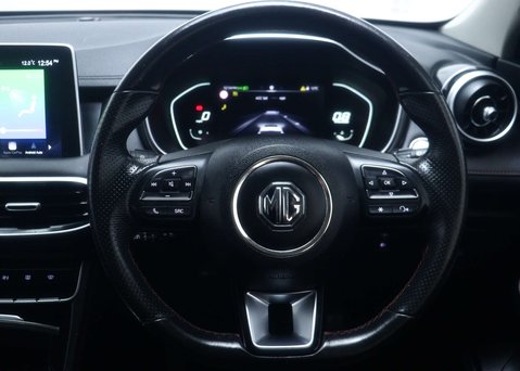 MG HS 1.5 MG HS Excite Semi-Auto 5dr 18