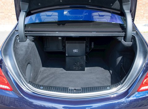Mercedes-Benz M Class S600 36