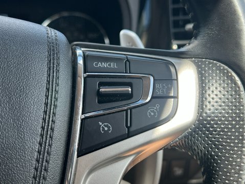 Mitsubishi Outlander PHEV DESIGN 32