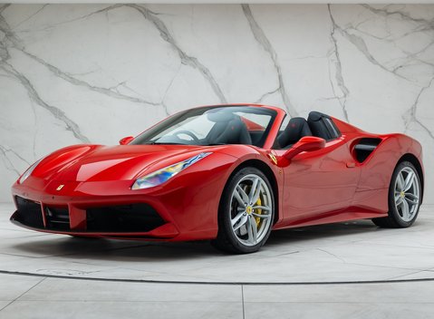 Ferrari 488 SPIDER 1