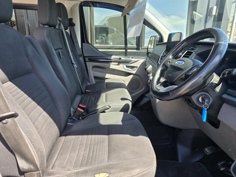 Ford Transit Custom 320 LIMITED DCIV ECOBLUE 10