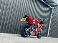 Ducati Panigale V4 1.1 Panigale V4 S 32
