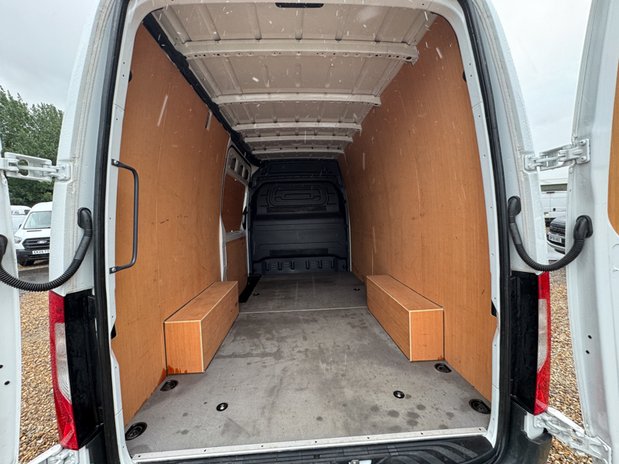 Mercedes-Benz Sprinter AUTO MWB L2H2 High Roof Pro Air Con Camera EURO 6 9