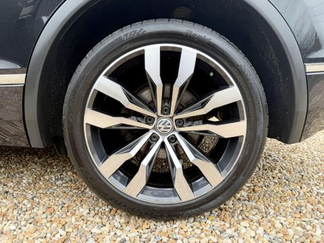 Volkswagen Tiguan 2.0 TDI R-Line Euro 6 (s/s) 5dr 16