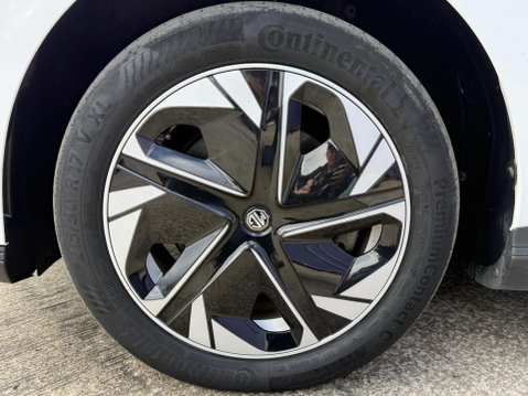 MG MG4 64kWh SE Long Range Hatchback 5dr Electric Auto (203 ps) 17